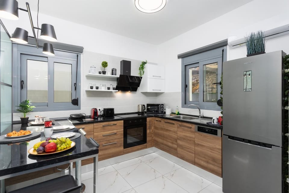 Equipped kitchen
