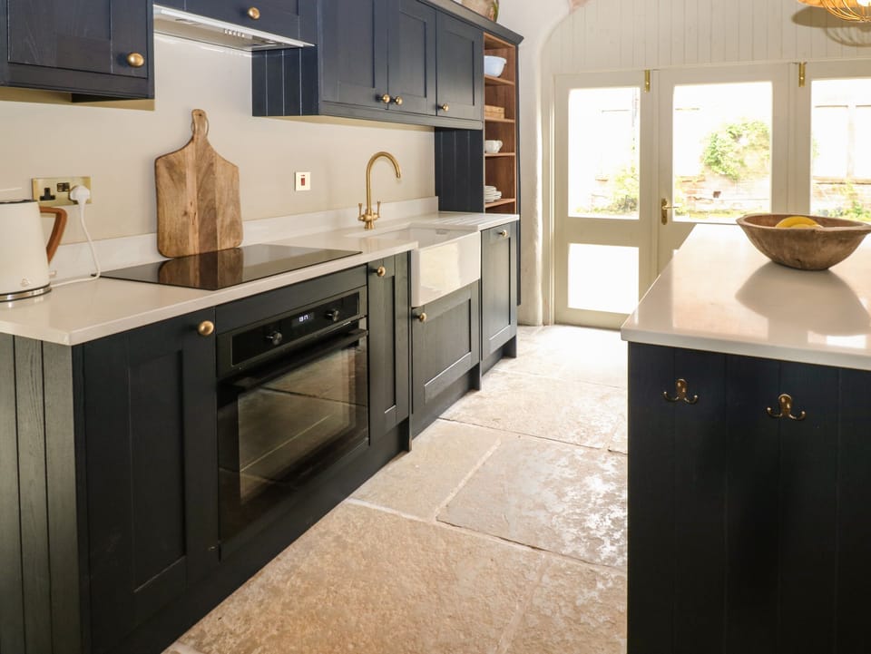 Fridge, dishwasher, electric kettle, toaster