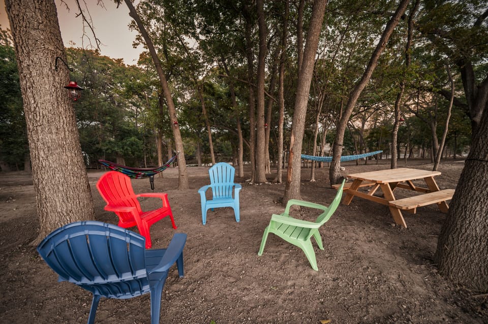 Such a relaxing outdoor space with beautiful views of the Medina River!