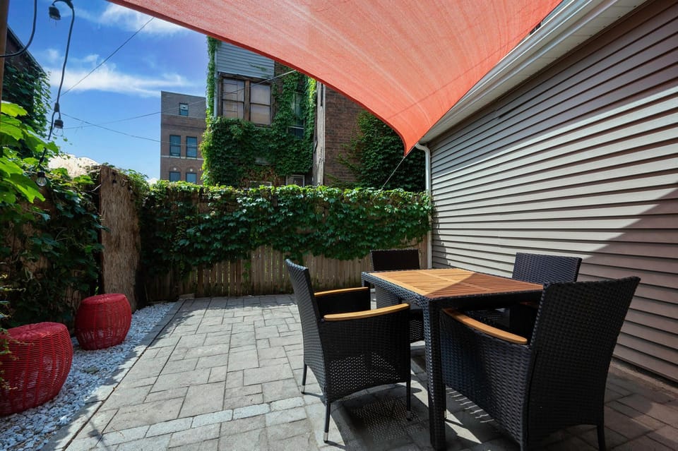 Common courtyard