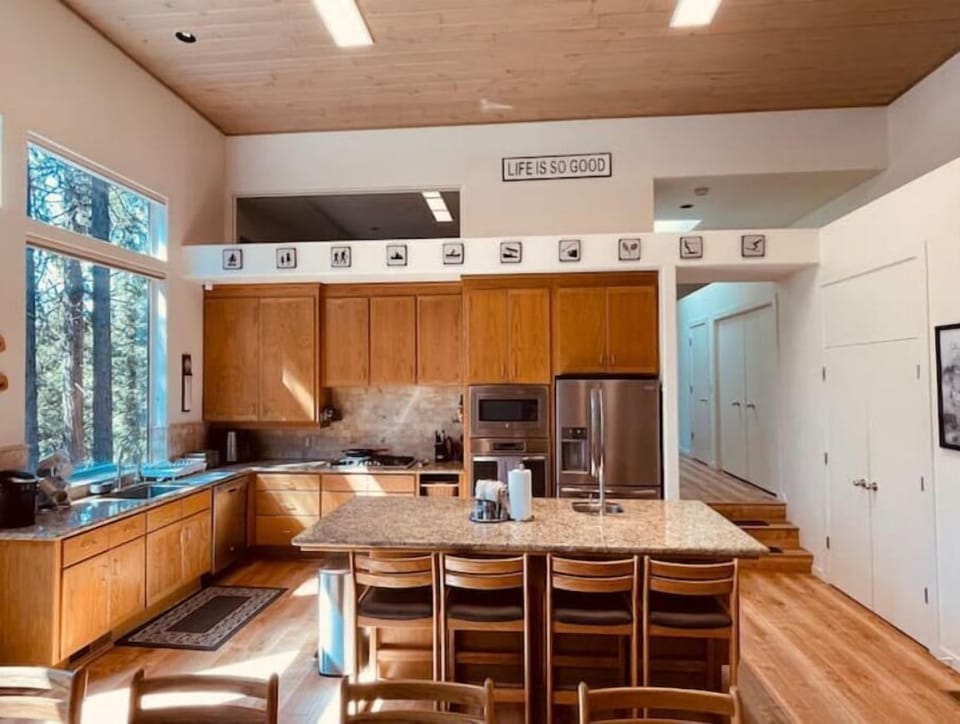 Counter with bar seating