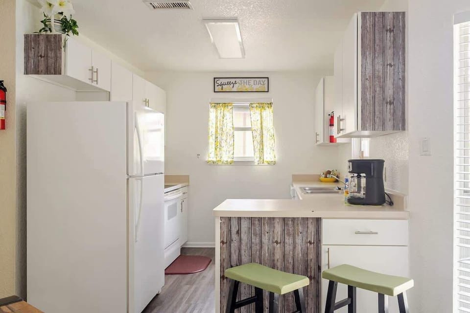 Enjoy a cozy breakfast nook right off the kitchen. This sunny corner is great for morning coffee before heading out to explore New Braunfels.