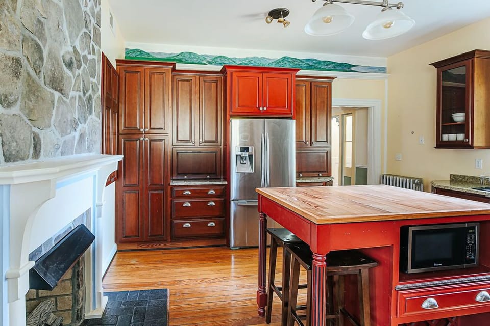 Fully stocked kitchen ready for cooking