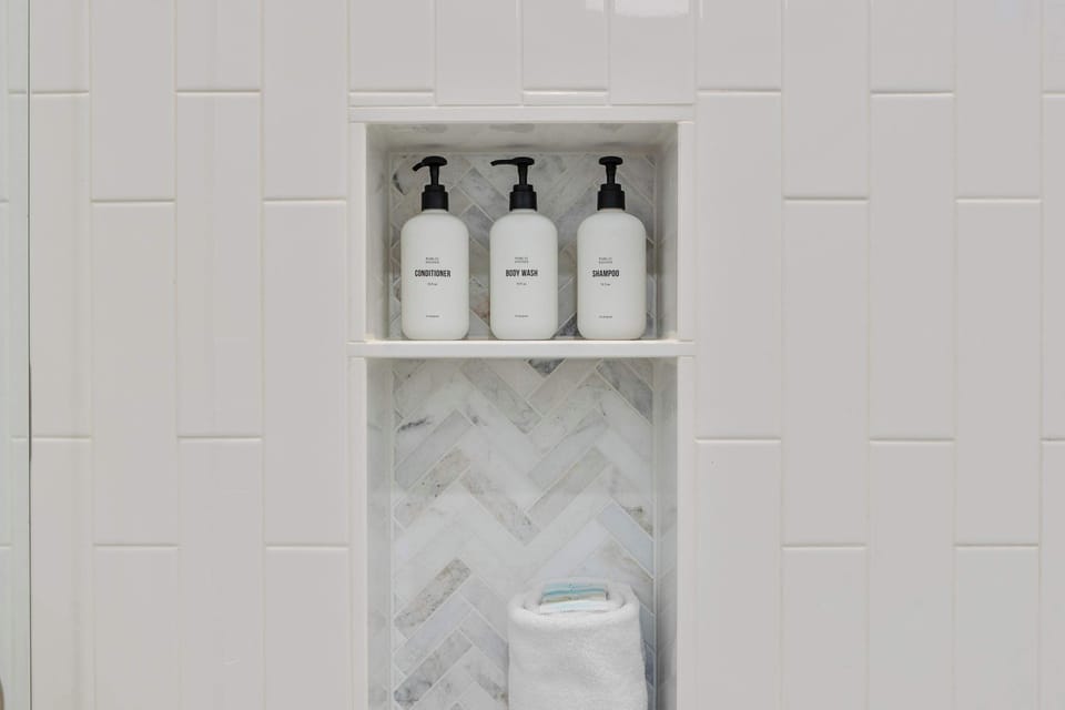 Stocked with all the essentials—just bring yourself and enjoy! - The Pinkshell - Panama City, FL