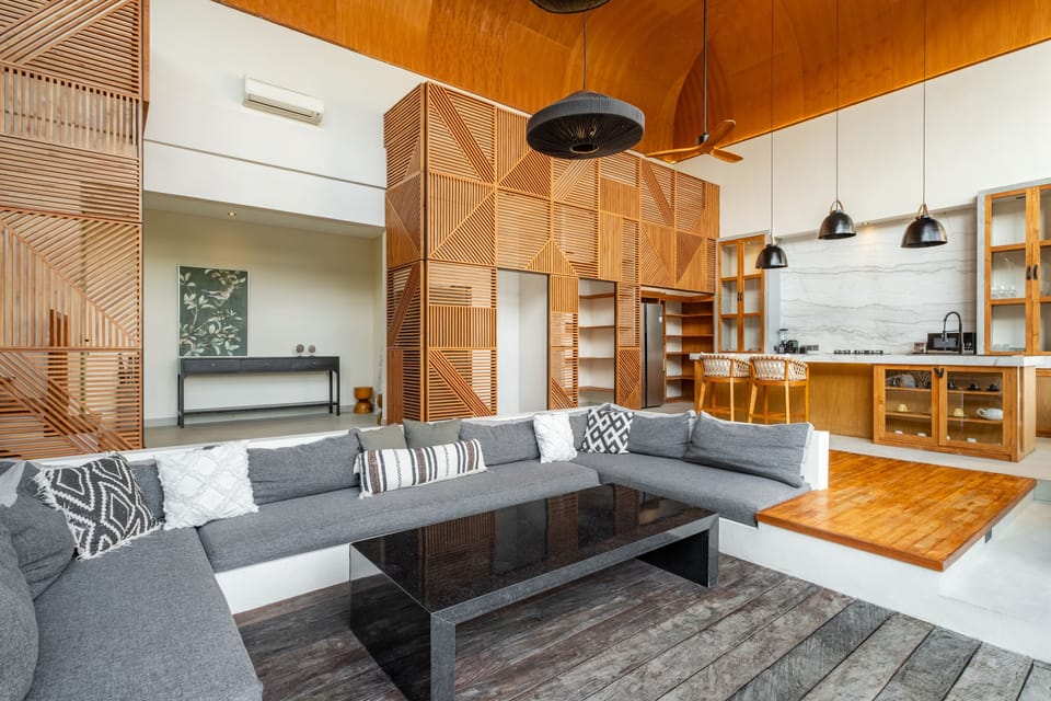 Villa, 3 Bedrooms | Living room | TV