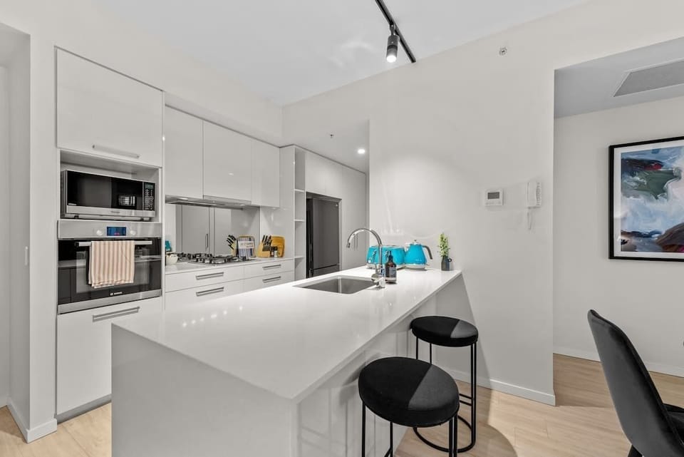 Everything you'll need + more in the kitchen + full laundry