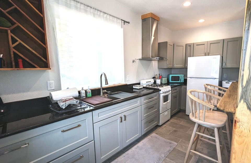 Another view of the full kitchen in the unit.