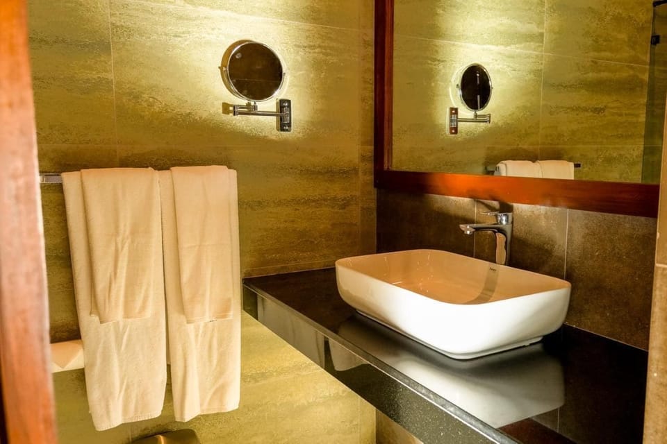 Superior Double Room | Premium bedding, in-room safe, individually furnished, desk