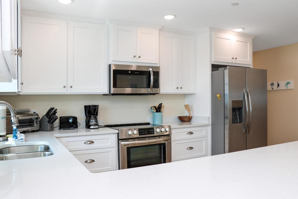 House, Multiple Beds (Pelican Roost E) | Private kitchen