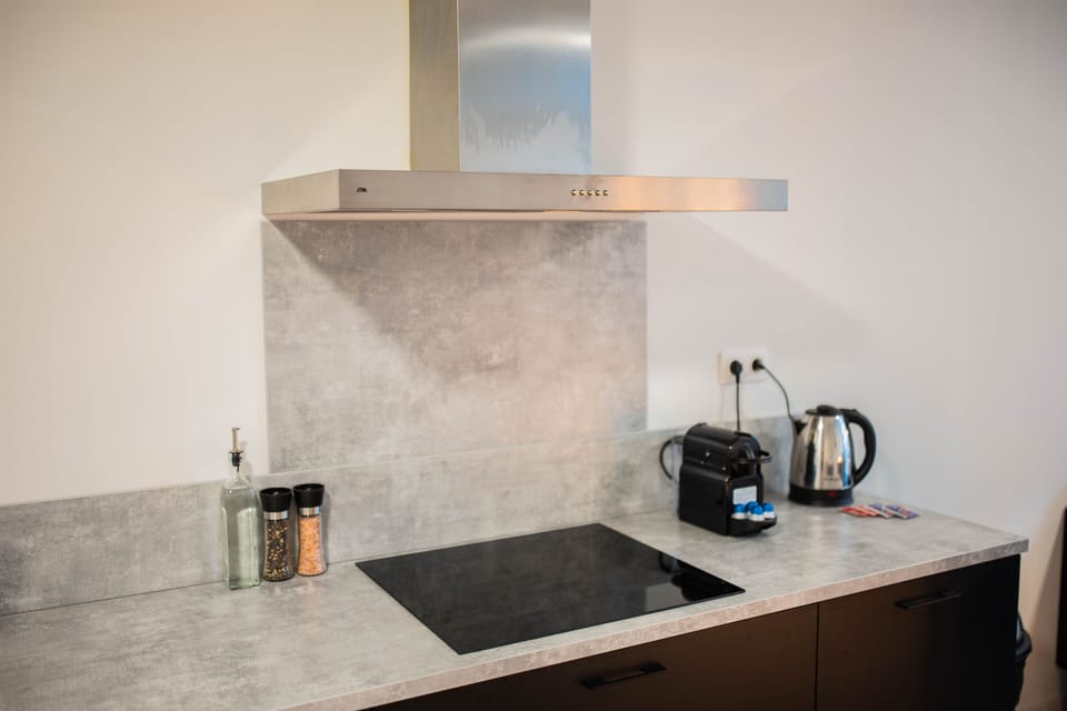 Studio | Individually decorated, free WiFi, bed sheets
