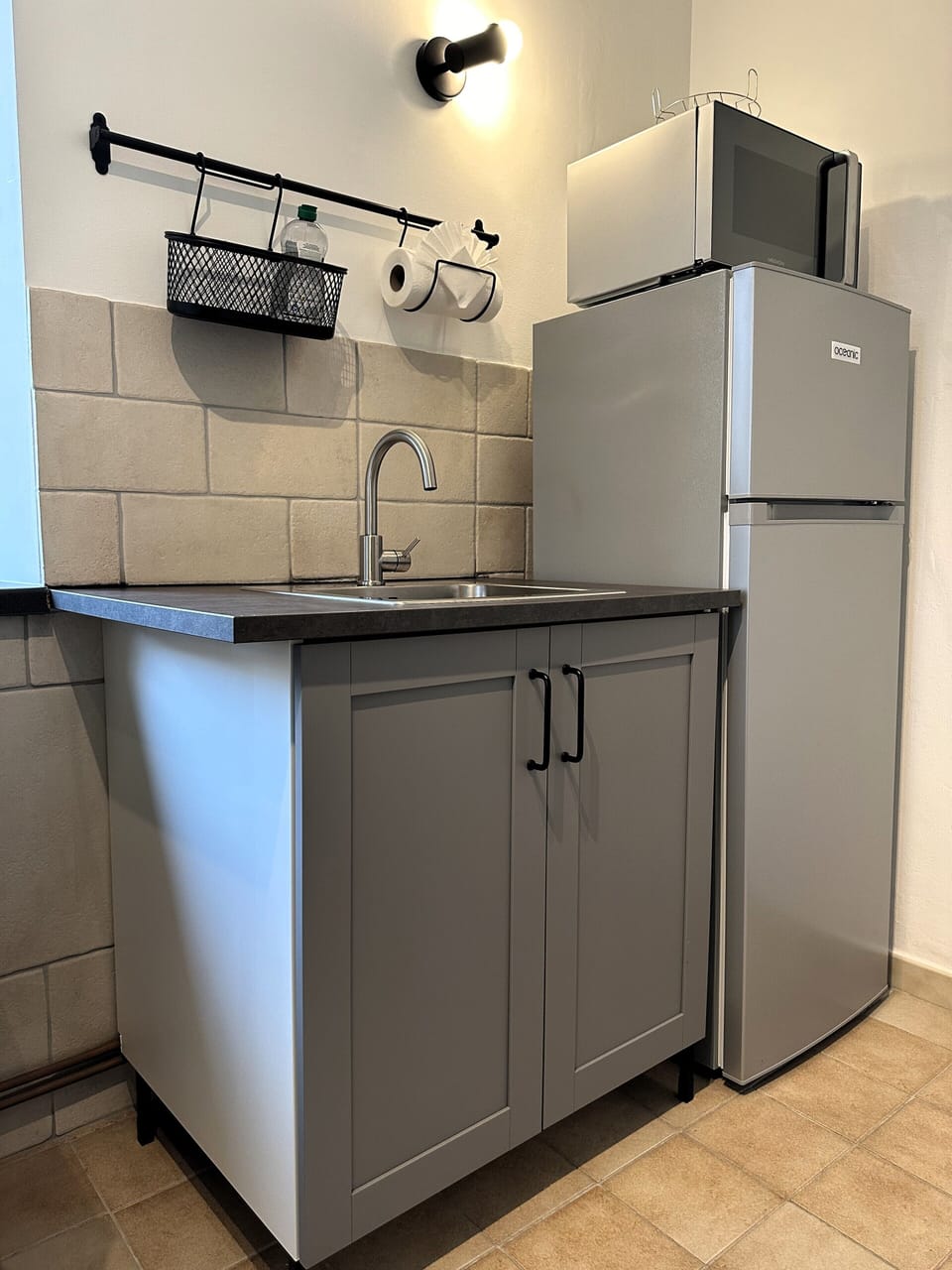 Fully equipped kitchen (3)