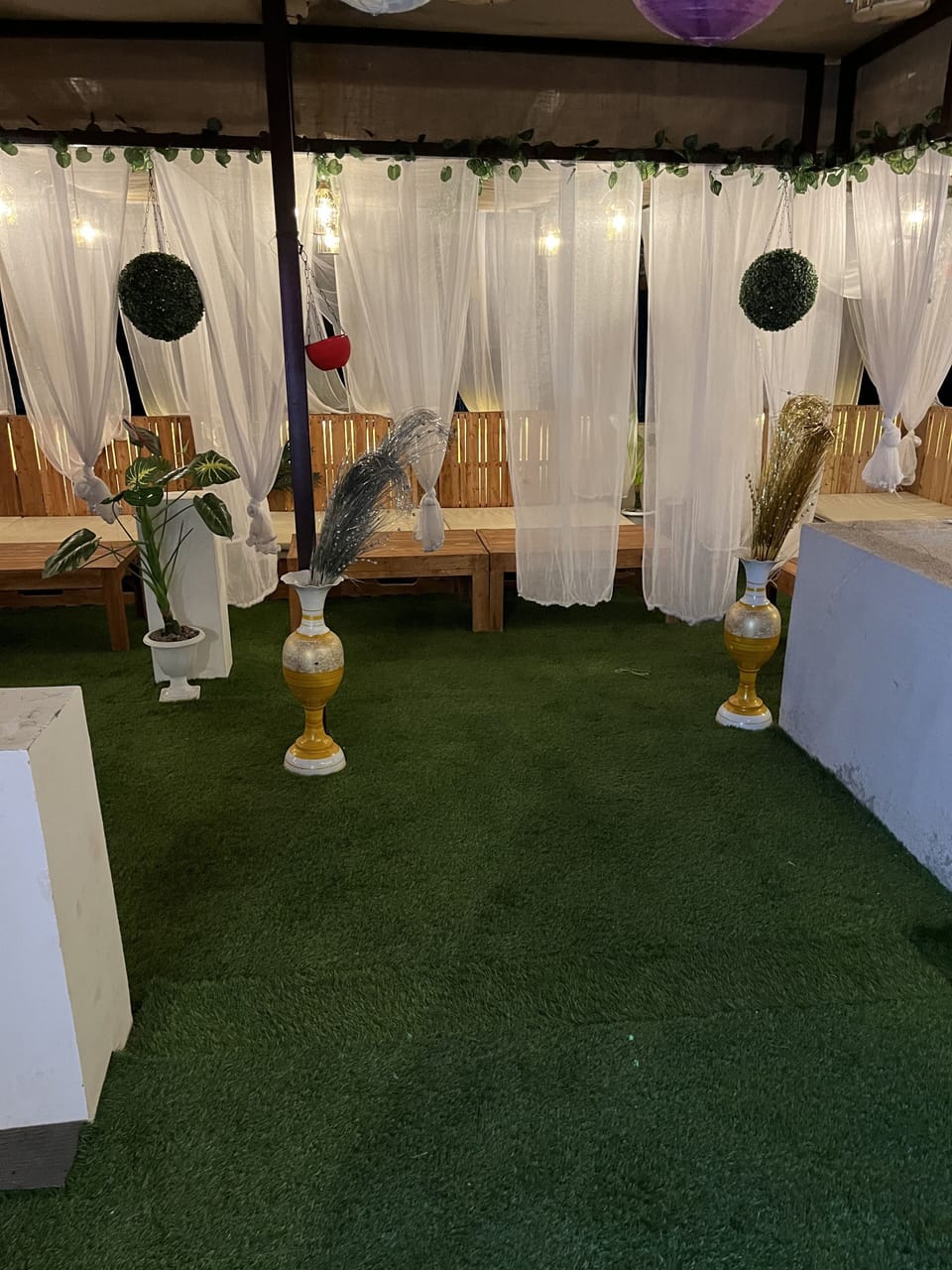 Banquet hall