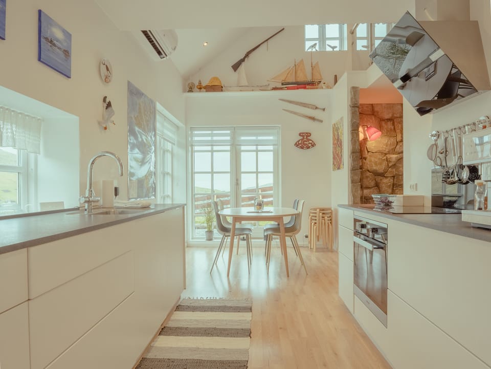 Luxury House, 2 Bedrooms | Private kitchen | Coffee/tea maker, full-size fridge, oven, stovetop