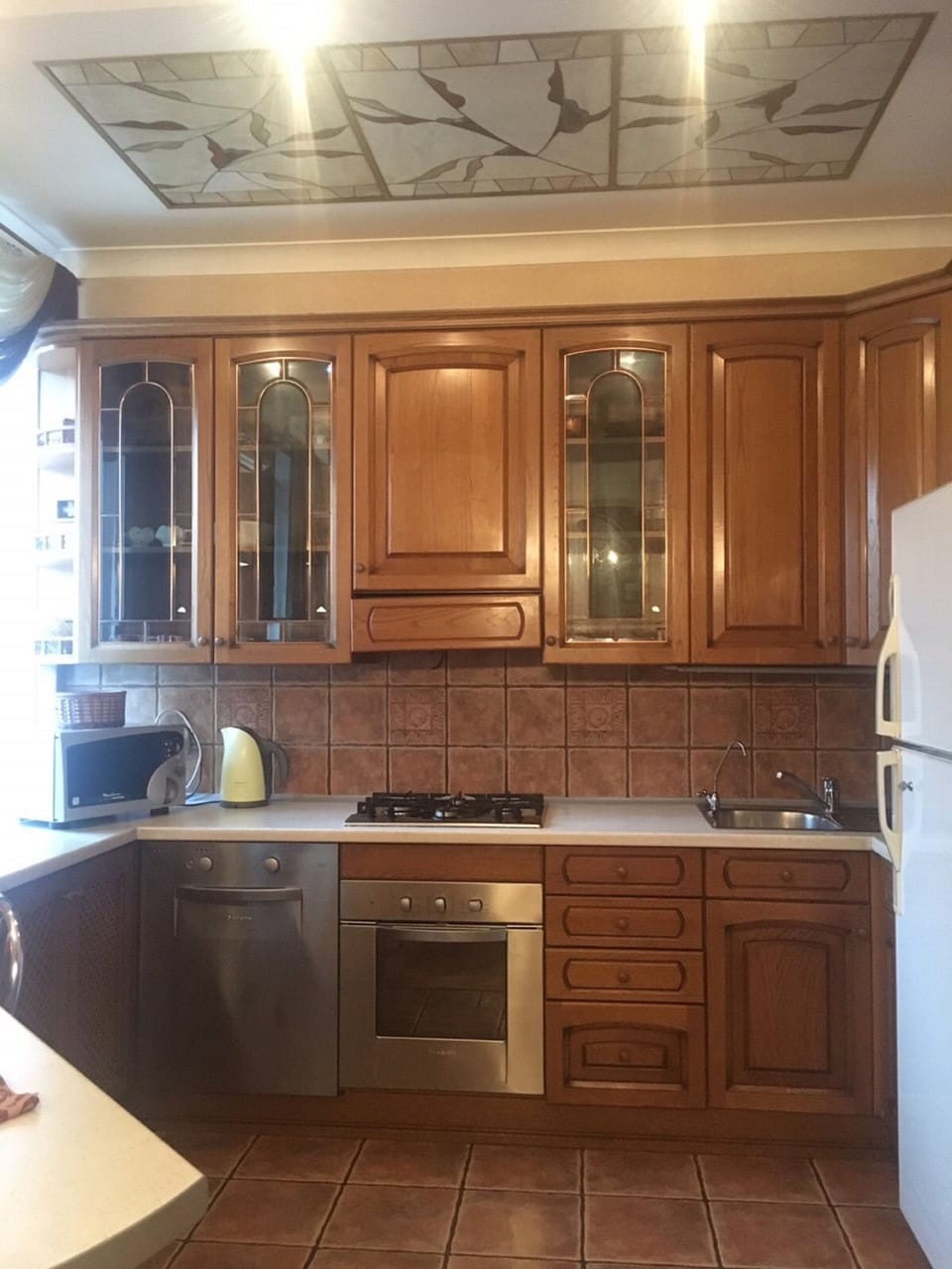 Classic Apartment | Private kitchen | Full-size fridge, microwave, oven, stovetop