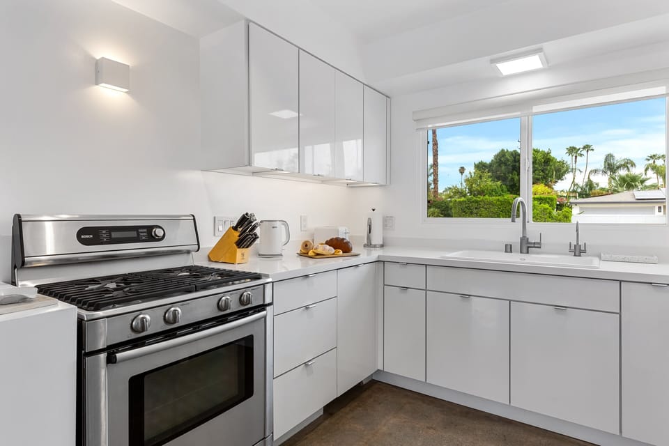 Well-equipped kitchen