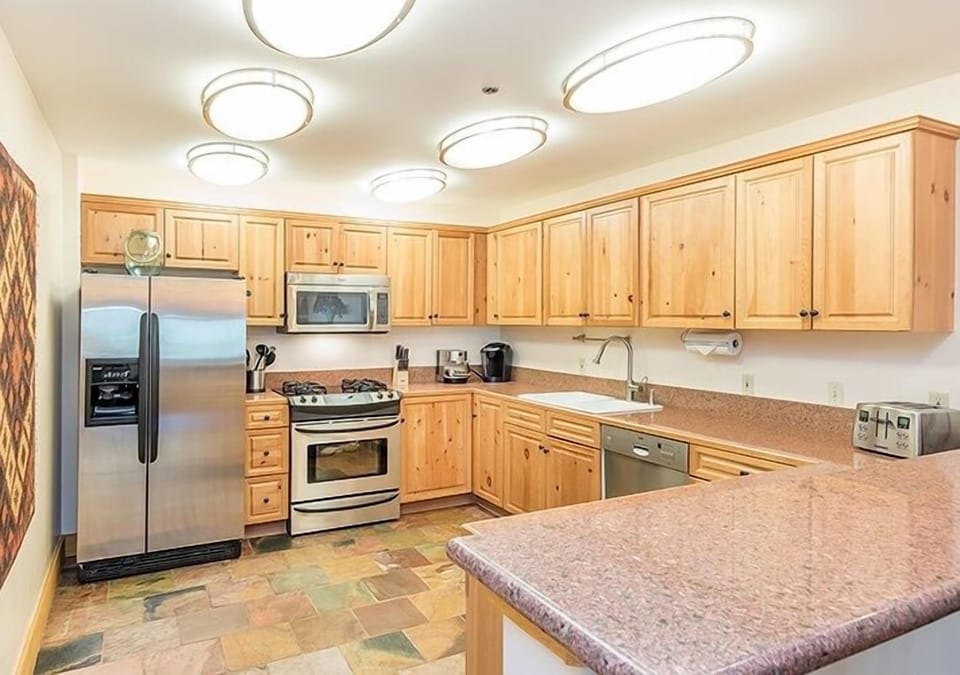 Condo, 2 Bedrooms | Private kitchen | Coffee/tea maker, fridge, oven, toaster