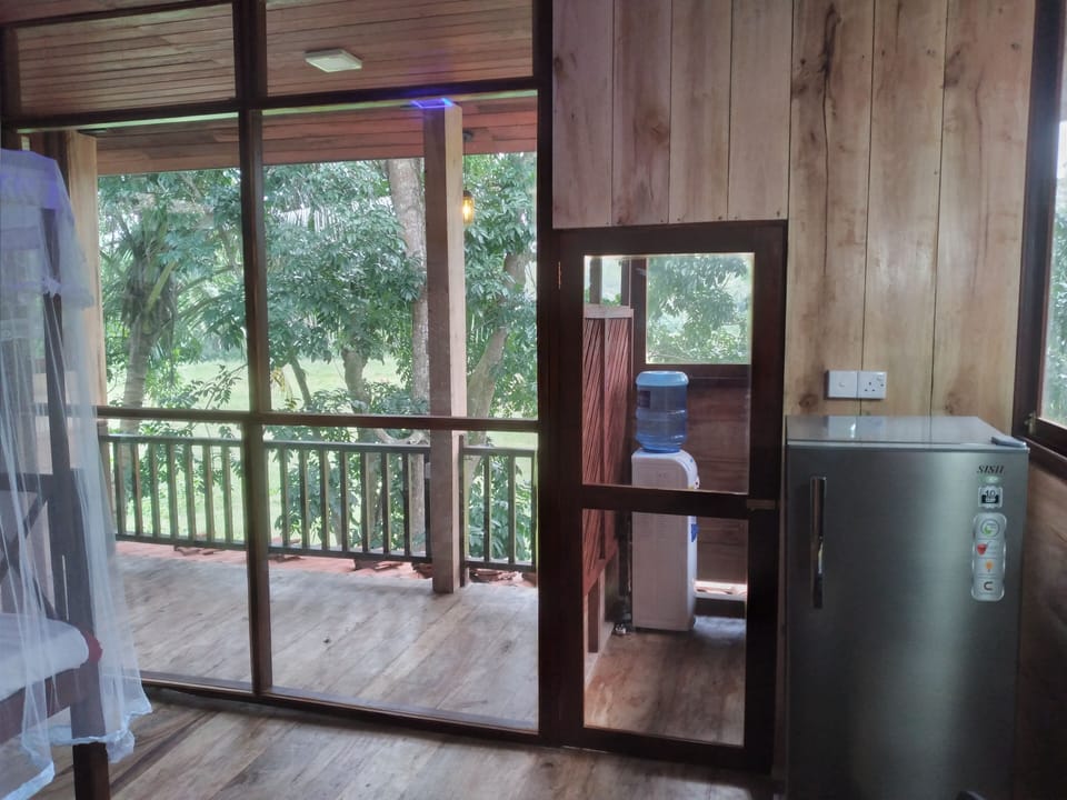 Luxury Chalet, 2 Bedrooms, Garden View | 2 bedrooms, Egyptian cotton sheets, premium bedding, desk