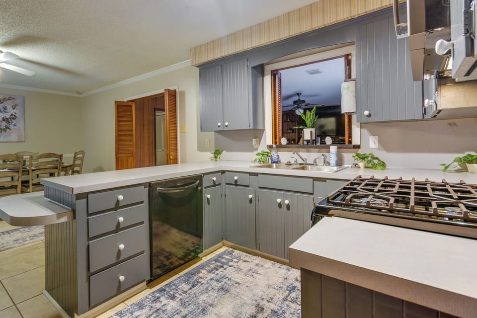 House (4 Bedrooms) | Interior