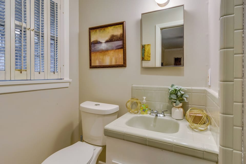 Spacious Little Rock Home w/ Patio - 9 Mi to Dtwn! Cottage in Little Rock