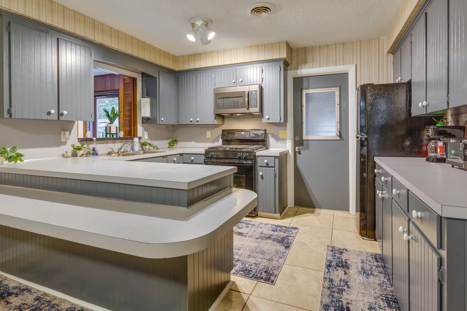 House (4 Bedrooms) | Interior