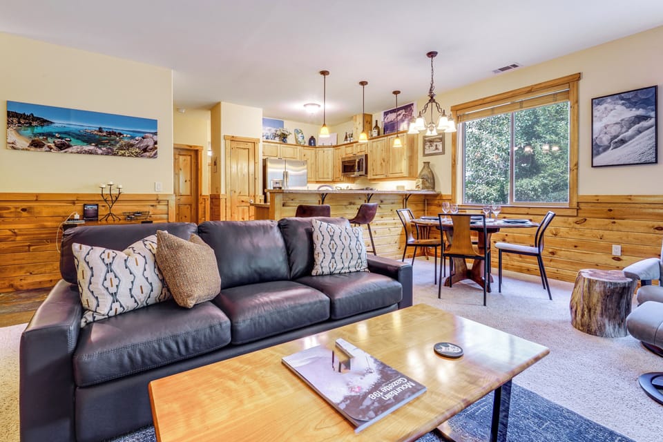 Apartment (2 Bedrooms) | Front of property