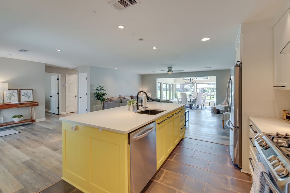 House (4 Bedrooms) | Interior