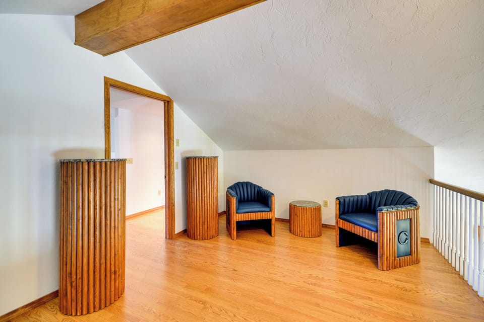 House (6 Bedrooms) | Interior