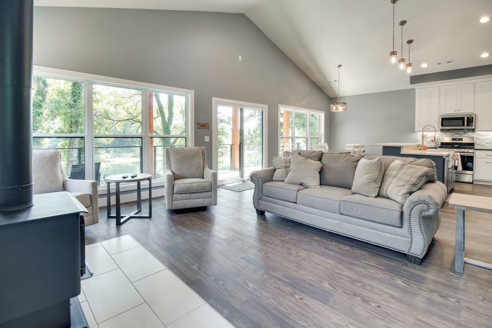 House (2 Bedrooms) | Interior