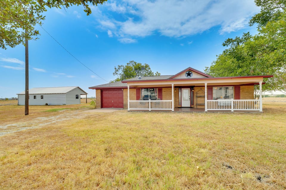 House (2 Bedrooms) | Front of property