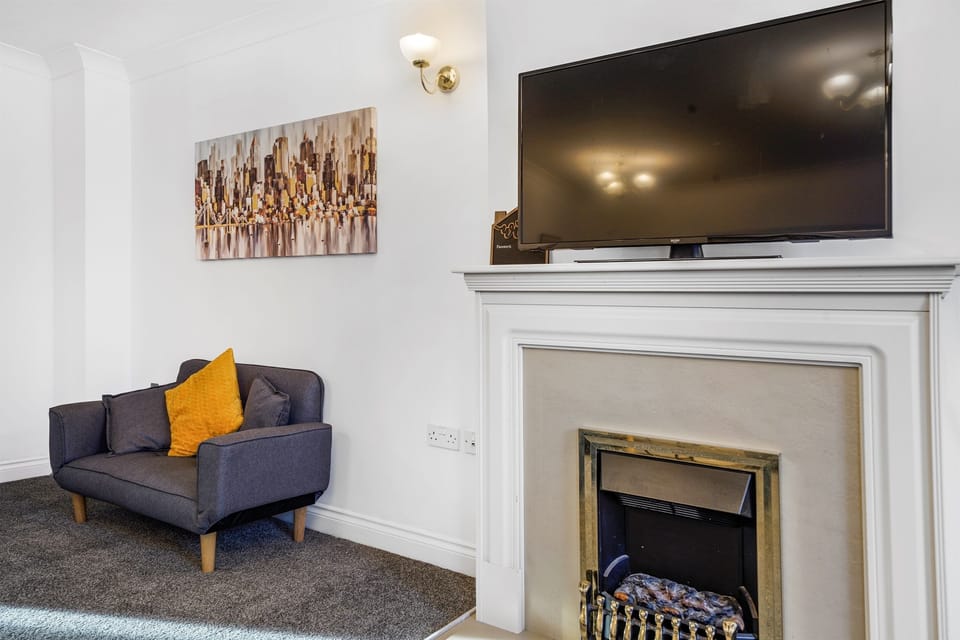 ️ [Cozy sofa bed + Ample seating just behind for ultimate comfort]