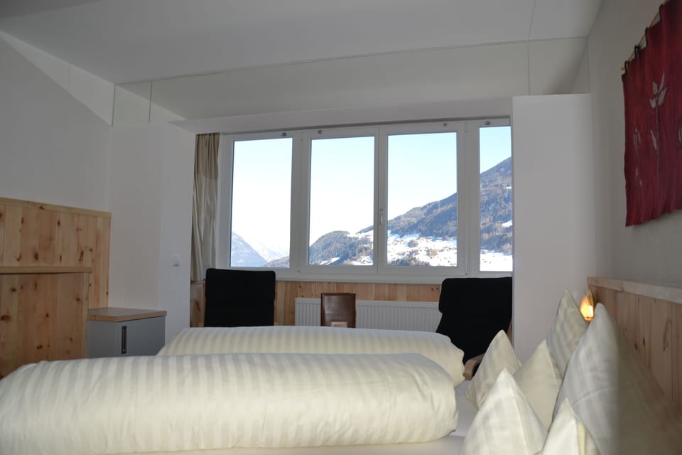 Panoramic Room | Mountain view