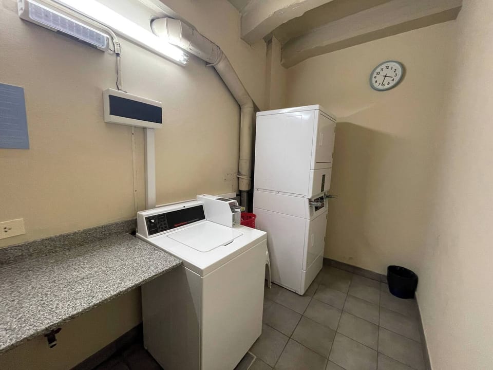 Apartment, 1 Bedroom, Accessible, Smoking | Interior