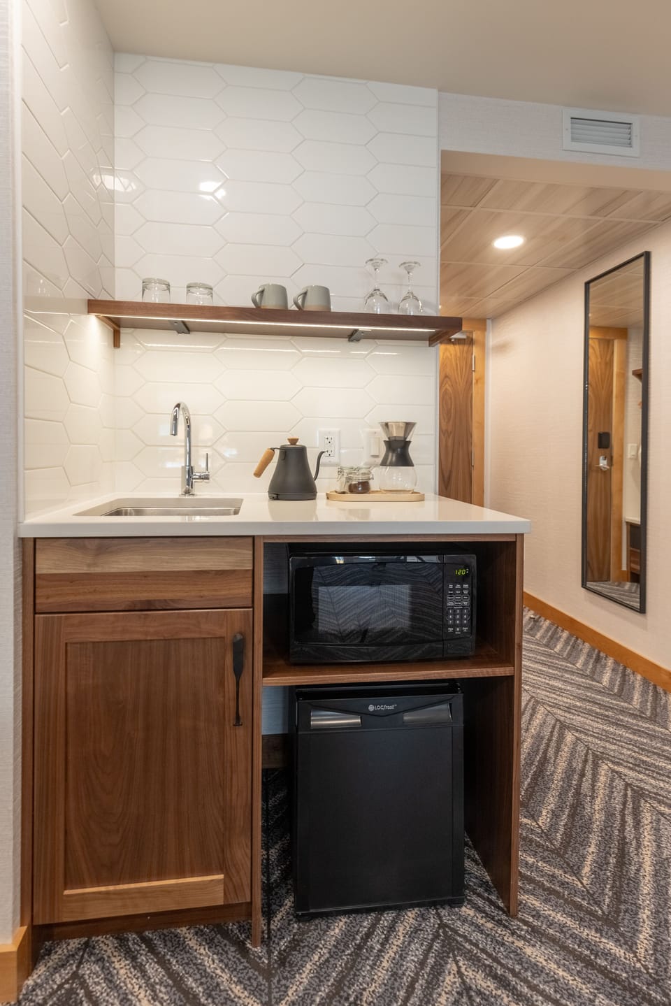 Superior Room, 2 Queen Beds | Premium bedding, WiFi (free), bed sheets