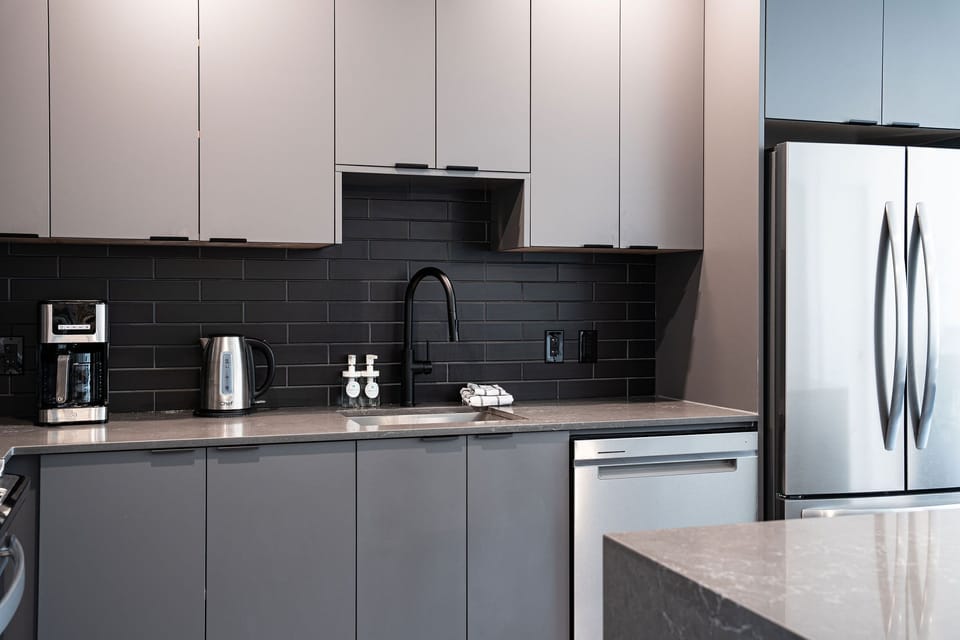 Condo | Private kitchen | Coffee/tea maker, full-size fridge, microwave, oven