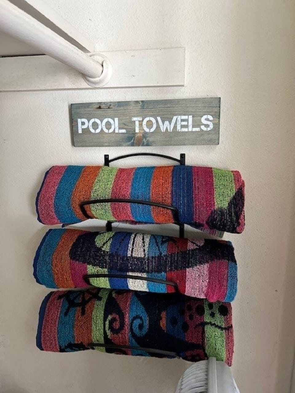 Plenty of Pool and Beach towels in closet