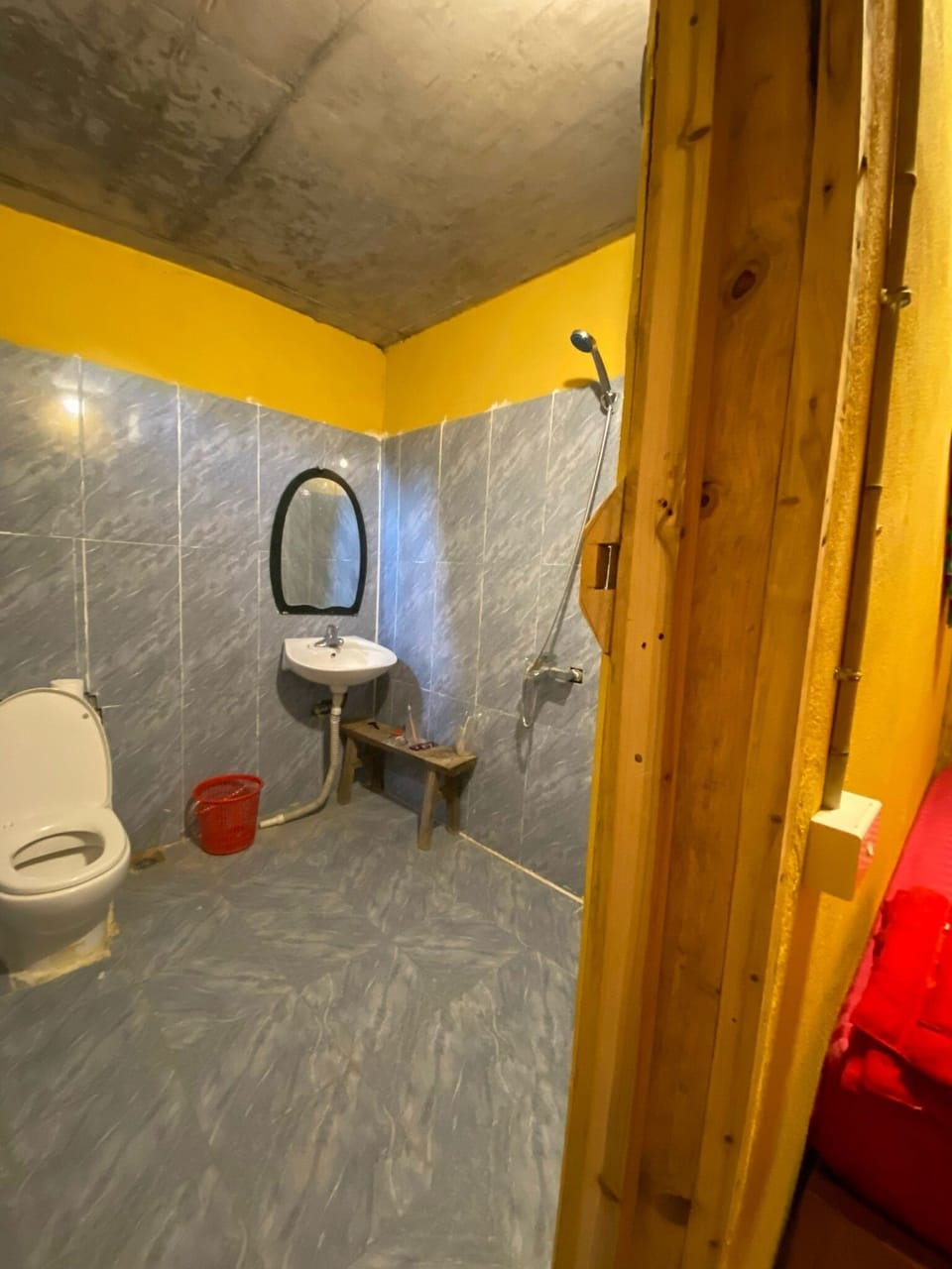 Basic Triple Room | Bathroom