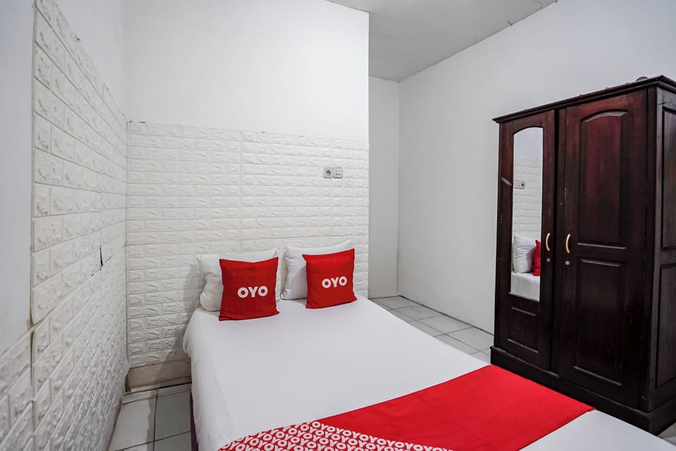 Basic Double Room | WiFi (free), bed sheets