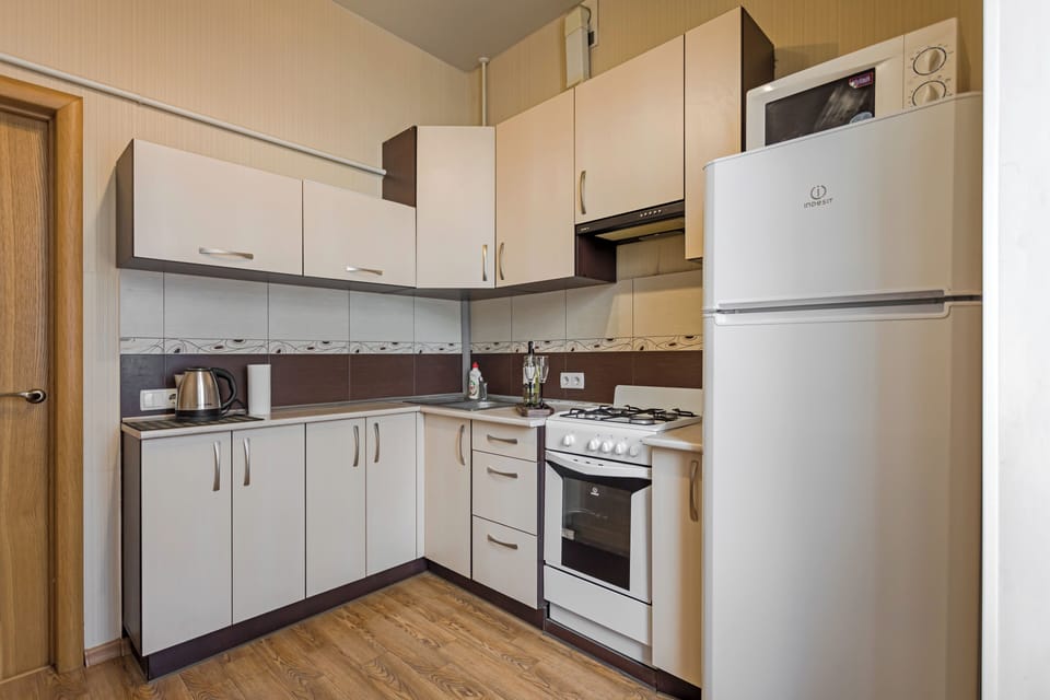 Apartment | Private kitchen | Fridge, microwave, oven, stovetop