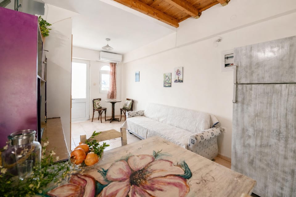 Standard House, 1 Bedroom, 2 Bathrooms, Mountainside (Evgenias House Ancient Olympia) | Living area | Flat-screen TV