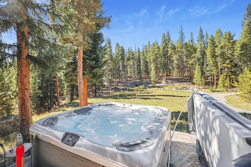 Hot Tub - Summit Solitude Estate - Breckenridge Vacation Rental