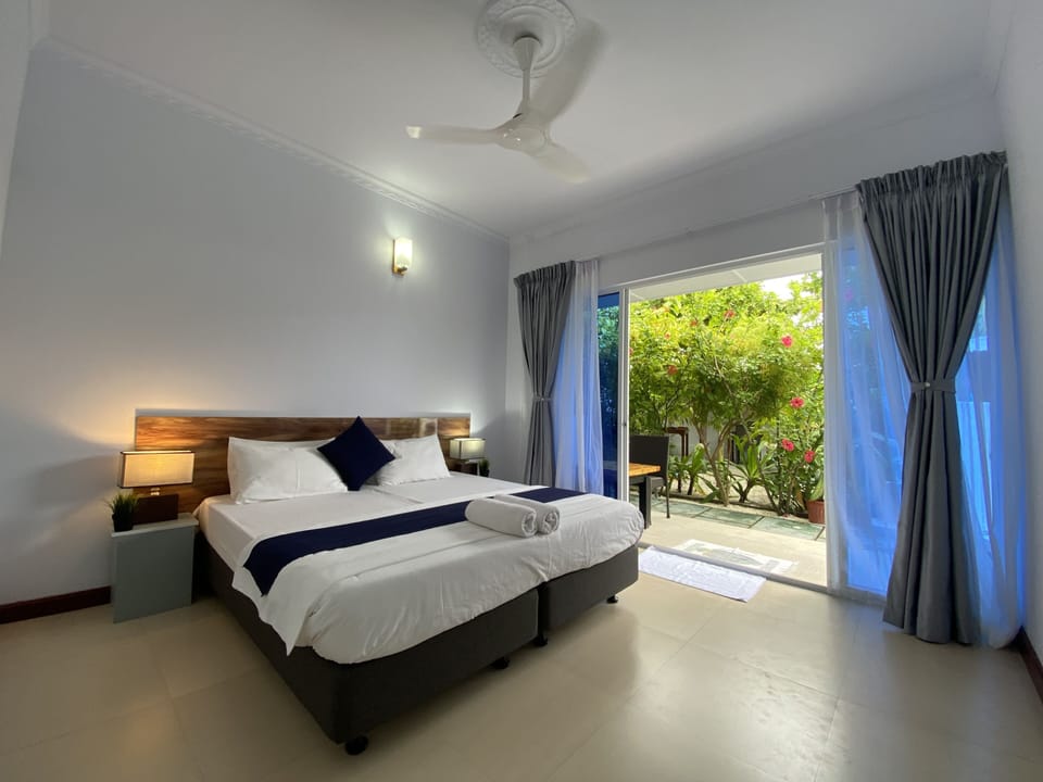 Executive Room | 1 bedroom, in-room safe, desk, iron/ironing board