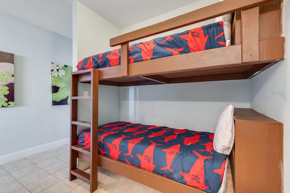 Bunk room