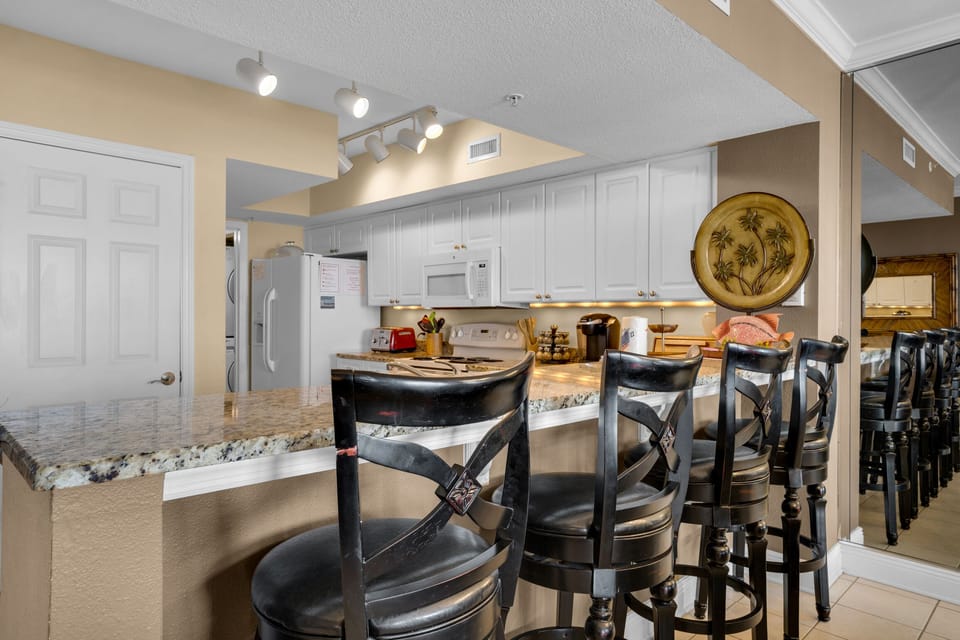 Eat-in bar seating