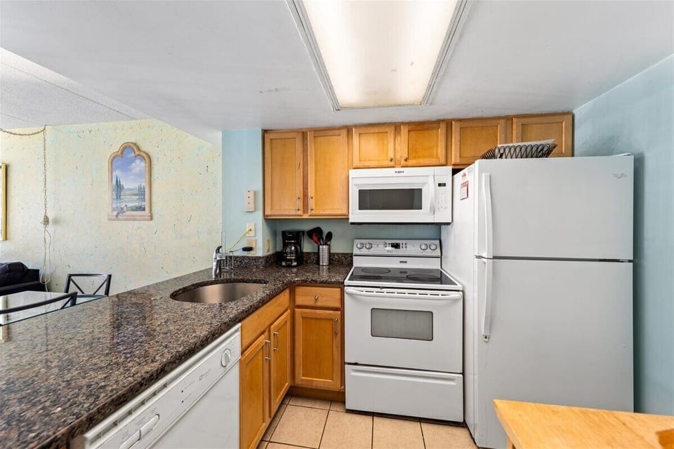 The Chef in your Family will love the Open Kitchen!