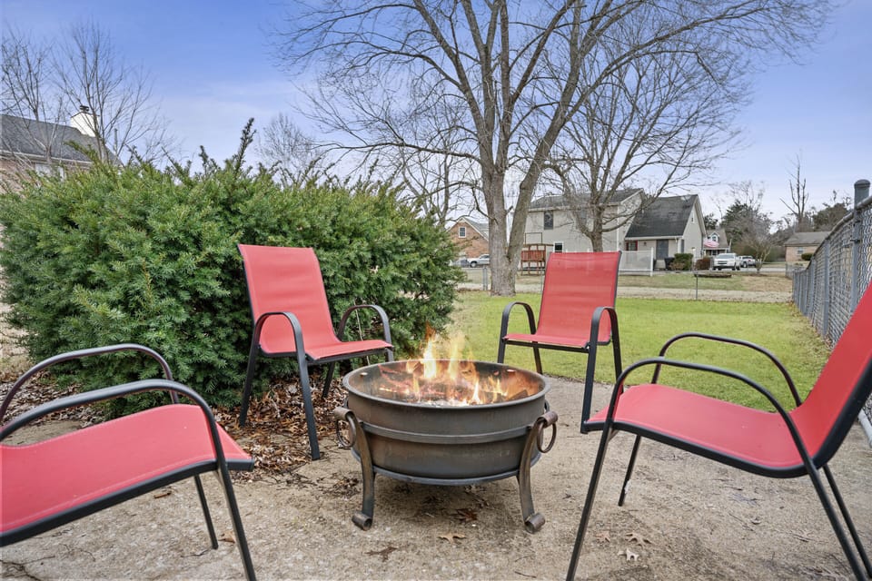 [Fire Pit] Bring your logs!