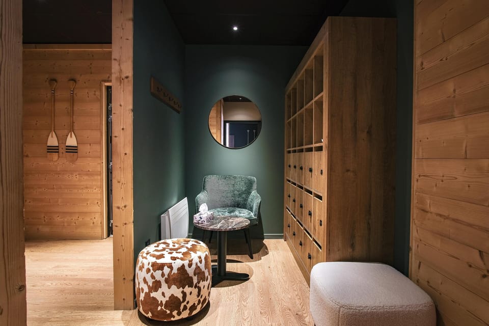 Sauna, steam room, massages