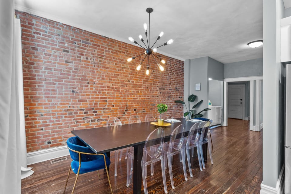 House, Multiple Beds, Patio, City View | Private kitchen | Fridge, microwave, oven, stovetop