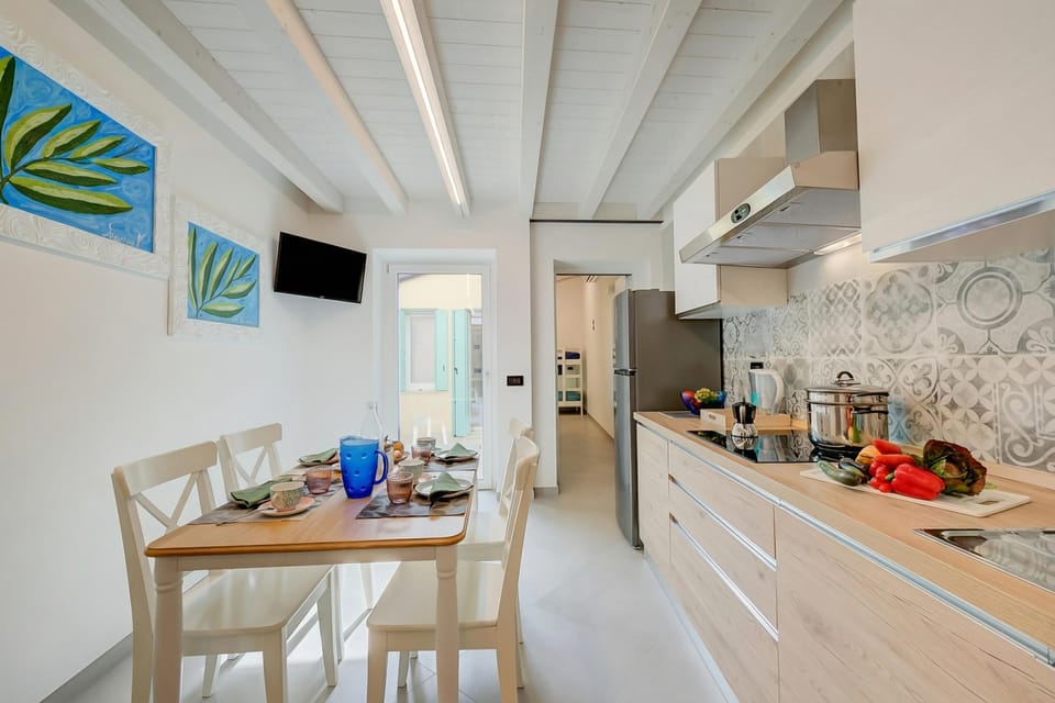 Kitchen and dining area