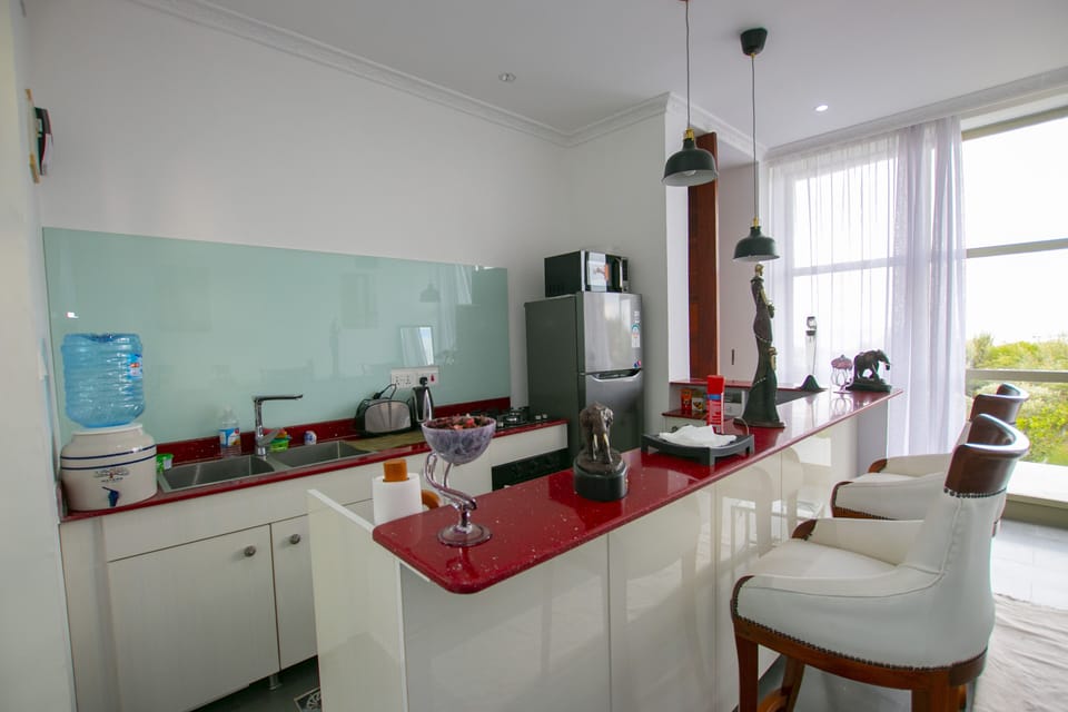 Exclusive Bungalow, 1 Bedroom | Private kitchen | Fridge, microwave, oven, stovetop