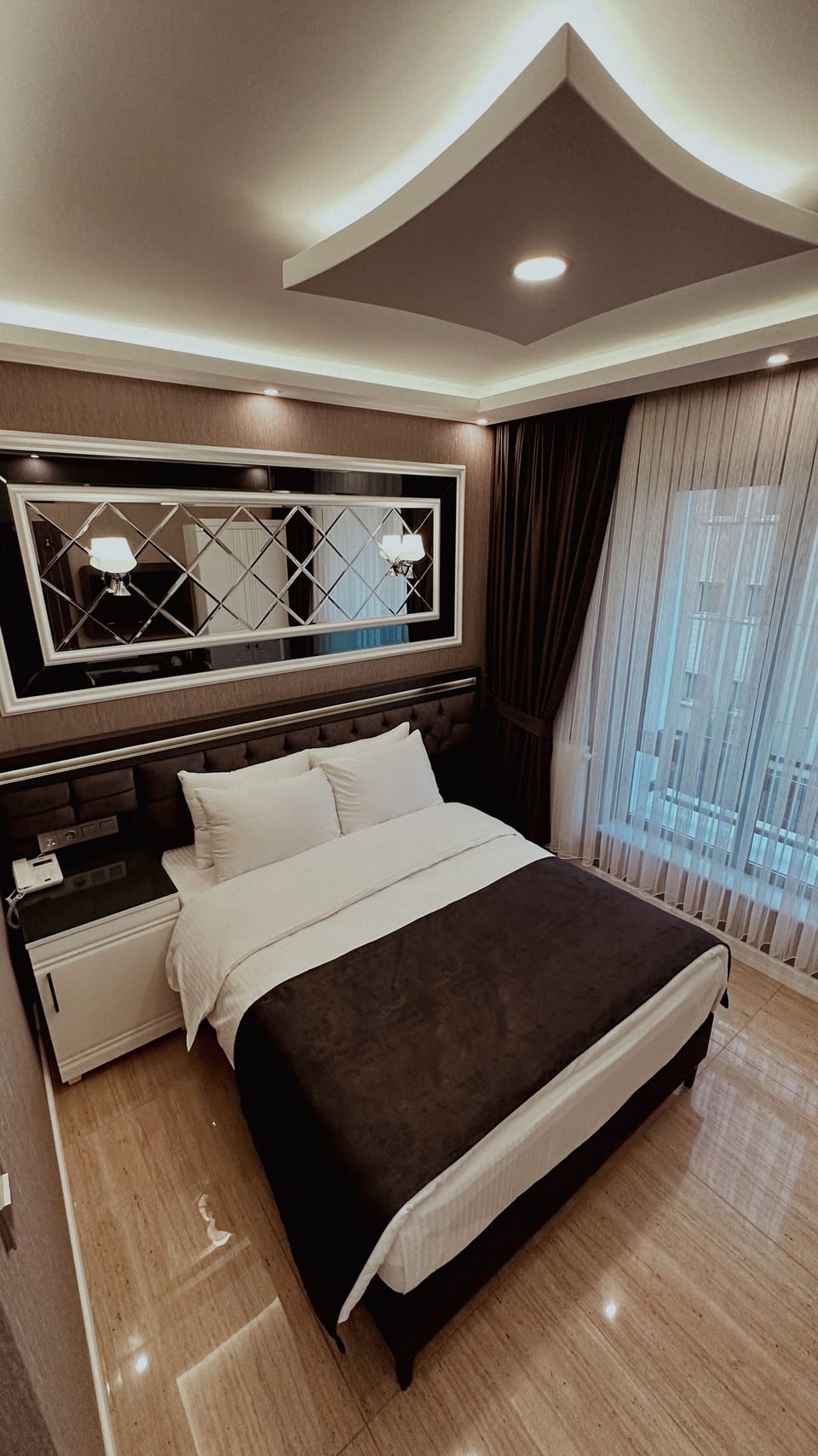 Standard Double Room, 1 Queen Bed, Allergy Friendly | Premium bedding, Select Comfort beds, in-room safe, desk